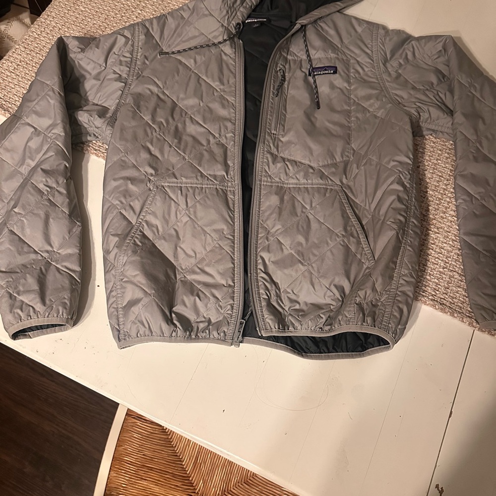 Patagonia Lightweight Quilted Hooded Jacket - Light Gray